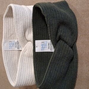 Knitted Headwraps Knotted Front Sweater Knitted Headbands Dark Green/Off White